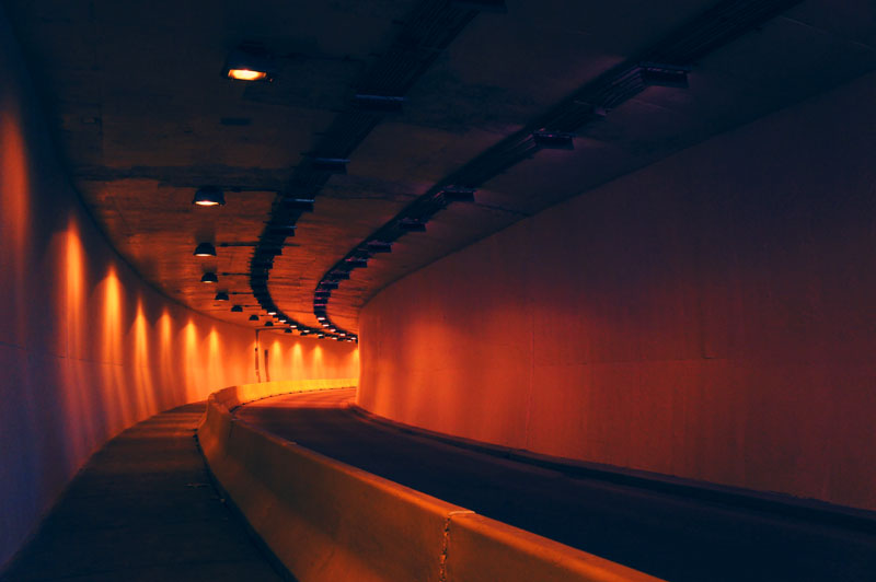 montreal-tunnel-walkway